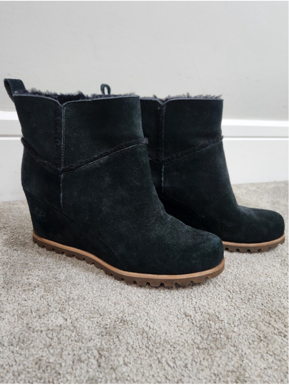 UGG Seyline Heel Waterproof Wedge Booties Antilope Leather Suede Black Sz 8